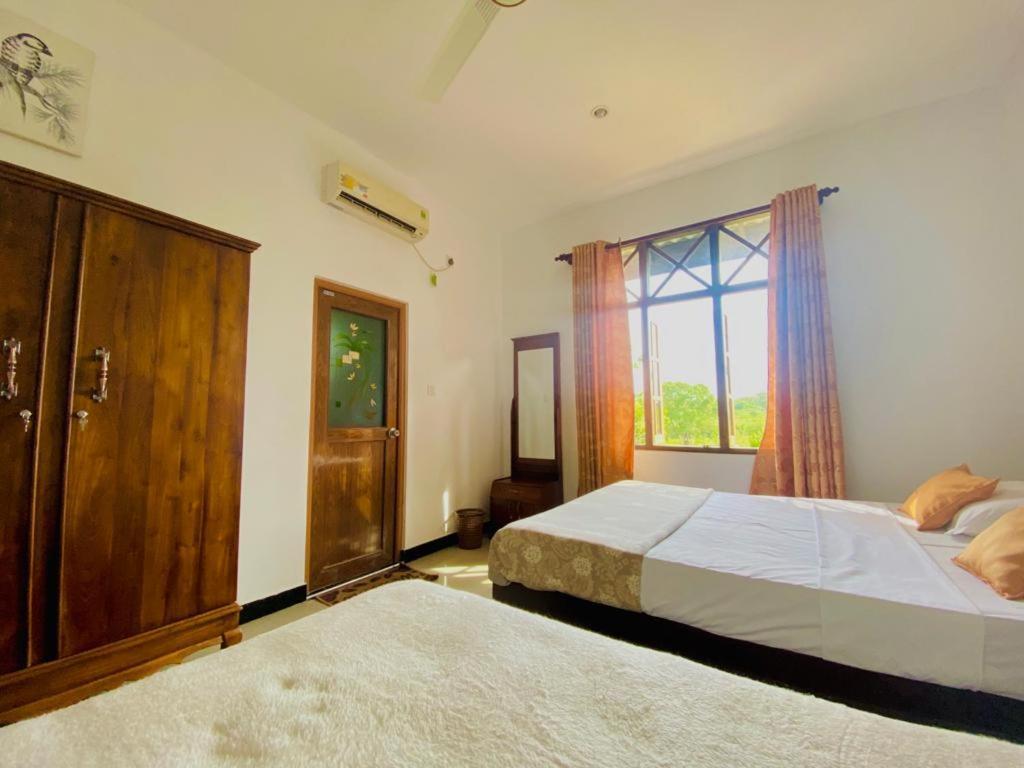 Elephant Safari Lodge Sigiriya Junction Habarana Eksteriør billede