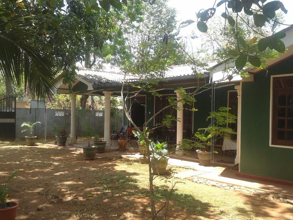 Elephant Safari Lodge Sigiriya Junction Habarana Eksteriør billede