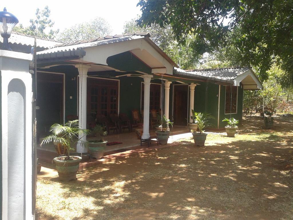 Elephant Safari Lodge Sigiriya Junction Habarana Eksteriør billede